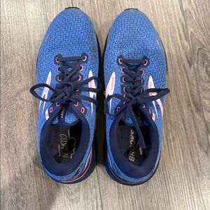 Brooks Knit Blue Running Shoes with Pink Accents